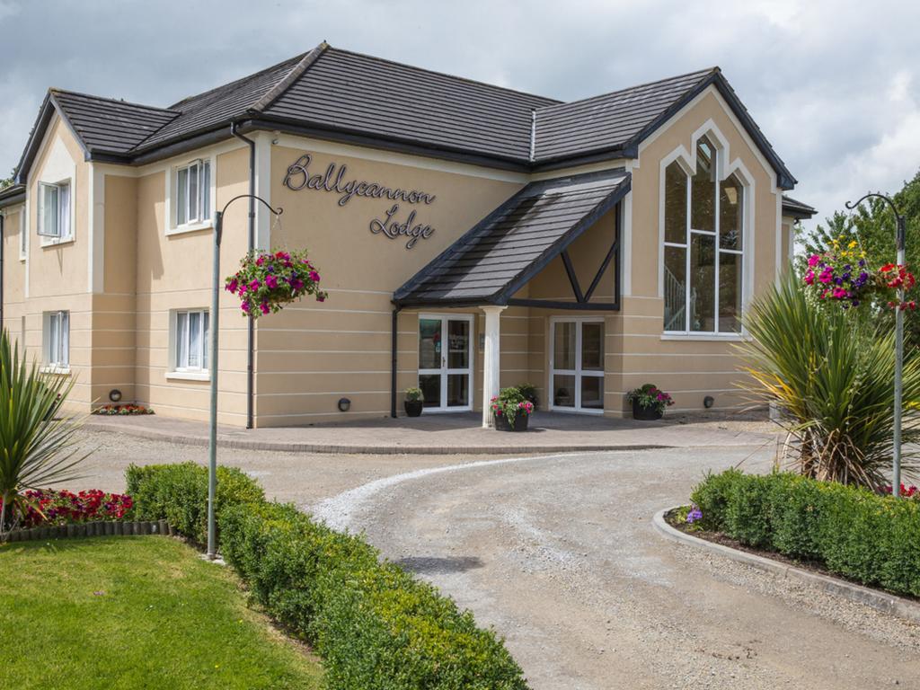 Croagh Ballycannon Lodge מראה חיצוני תמונה